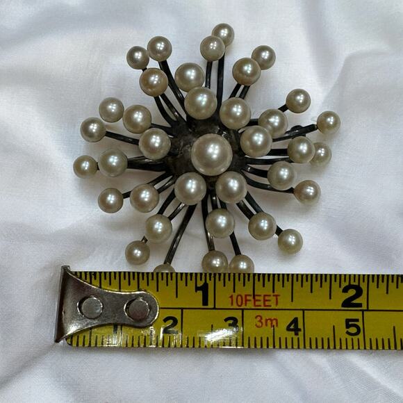 Vintage Mid Century Pearl Cluster Brooch and Matching Earrings, Sterling Silver - Picture 4 of 7